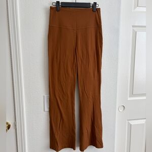 Lululemon Women’s Groove Pant Flare Leg Pant Nulu 'Copper Brown' Size 6 LW5EBNS